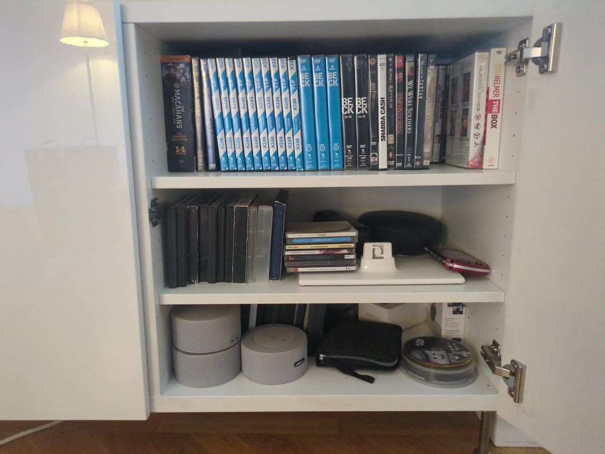 Stor samling DVD-och blandade artiklar