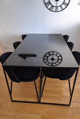 Matgrupp med 6 stolar