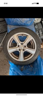 4 st Kumho dubbdäck på DVM aluminiumfälgar – 215/50 R17 (Fint skick!)